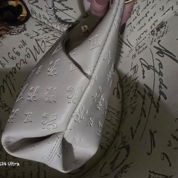 Adrienne Vittadini Taupe Marseille Embossed Hobo New With Twilly Charm - Picture 9 of 15